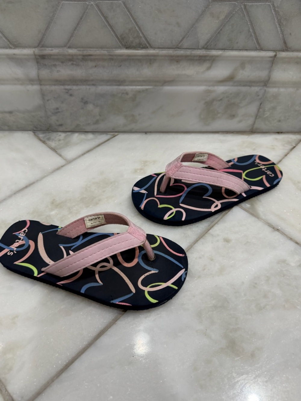 Size 11 / 12 Girls Carter's Heart Print Flip Flops